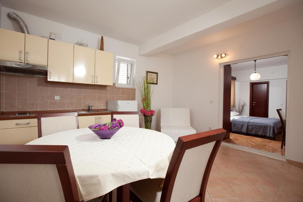 Agava Apartments Begic Макарська Екстер'єр фото